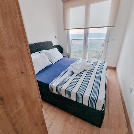 Cozy Apartments With Pool And Splendid Seaview Kavac Bagian luar foto