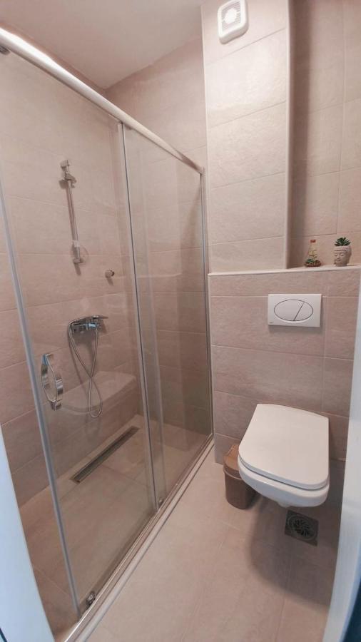 Cozy Apartments With Pool And Splendid Seaview Kavac Bagian luar foto
