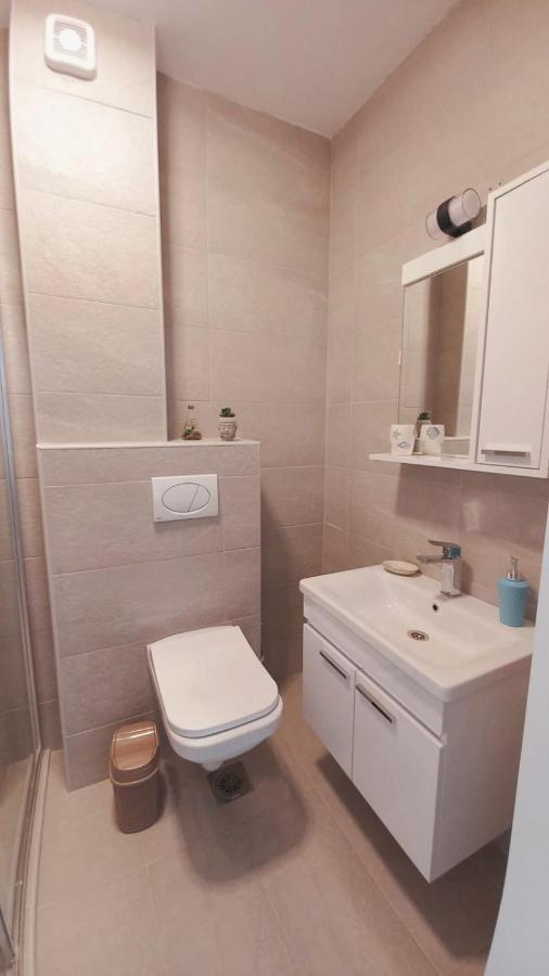 Cozy Apartments With Pool And Splendid Seaview Kavac Bagian luar foto