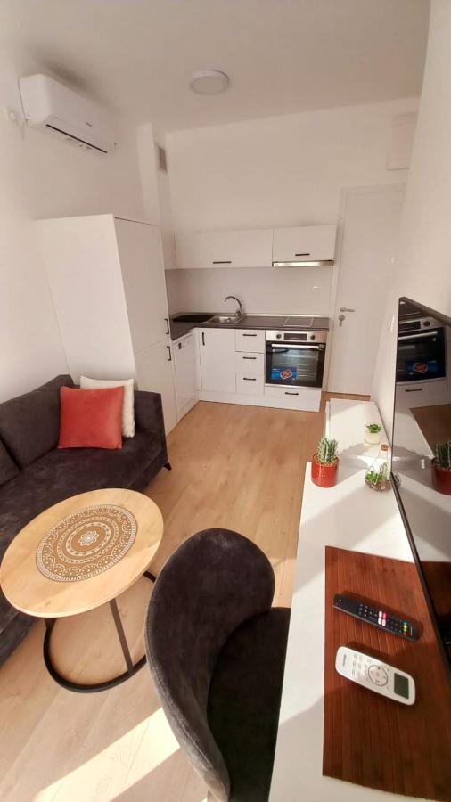 Cozy Apartments With Pool And Splendid Seaview Kavac Bagian luar foto