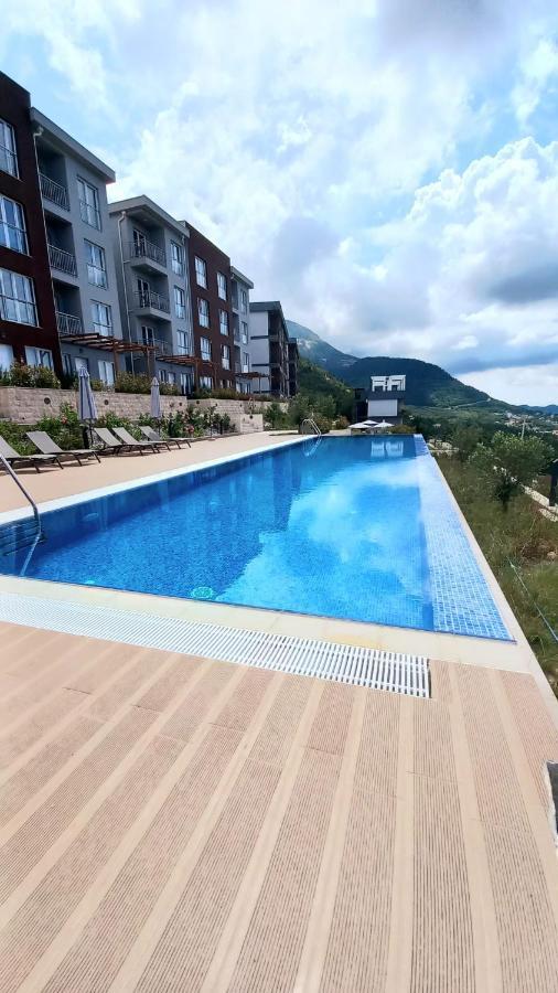 Cozy Apartments With Pool And Splendid Seaview Kavac Bagian luar foto